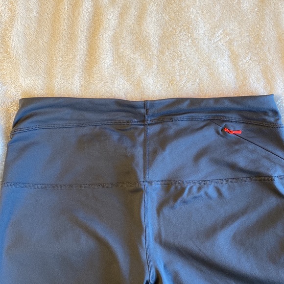 New Balance Running Capris - Picture 5 of 8